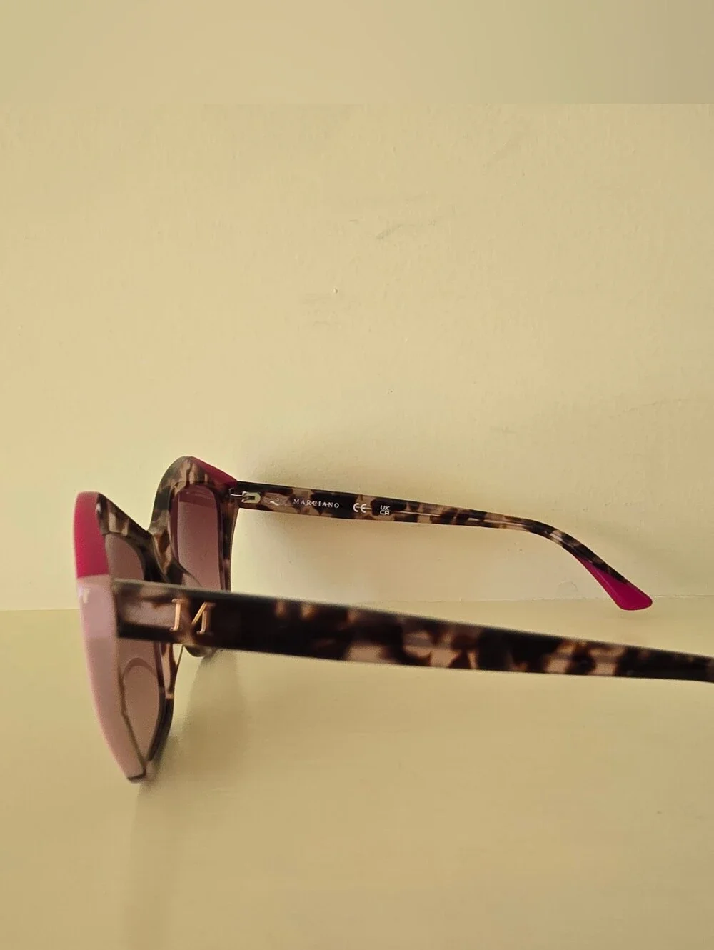 Marciano by GUESS Women's Cat Eye Tortoise Pink Sunglasses 59-18-140